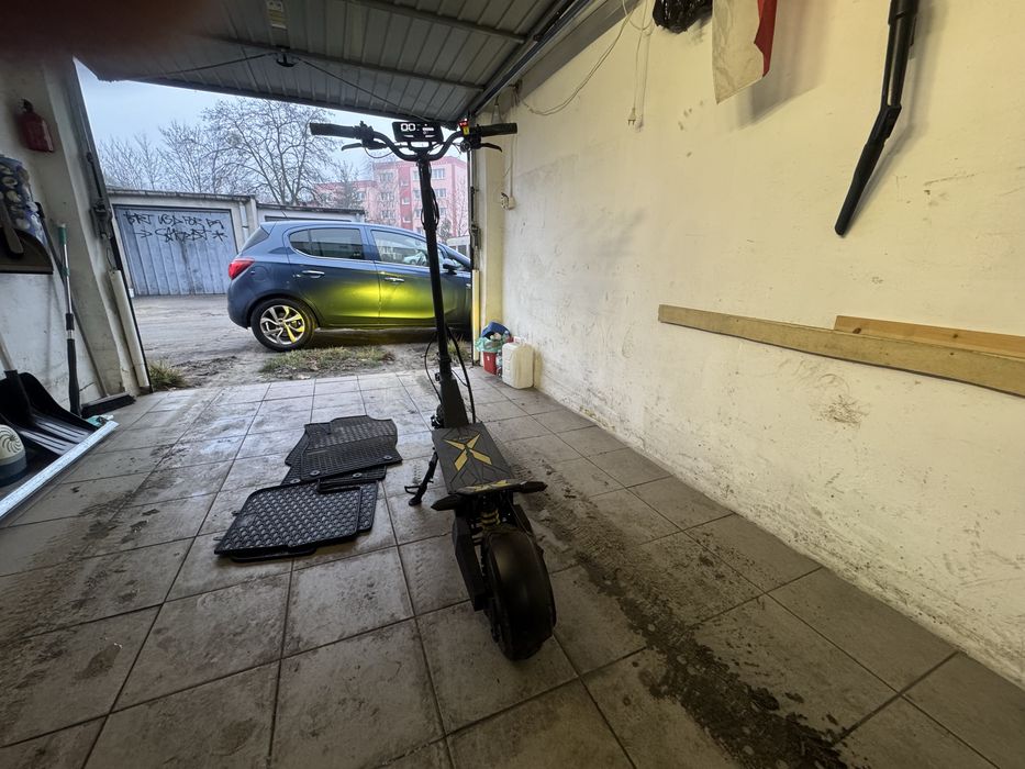 Sprzedam hulajnge elektryczna OOTD T10 jak nowa przebieg Tylko 125 km