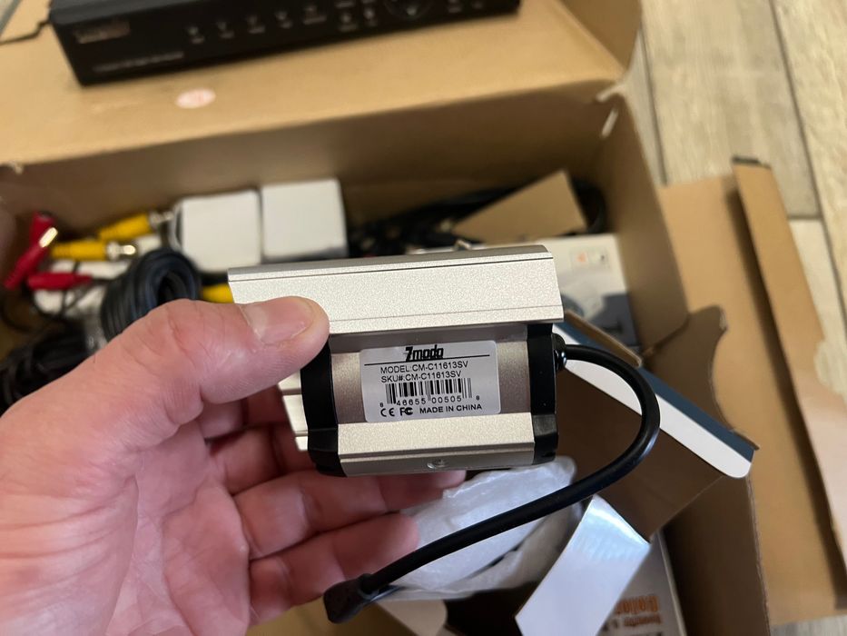 Комплект відеоспостереження 4 камери відеореєстратор кабелі БЖ Новий