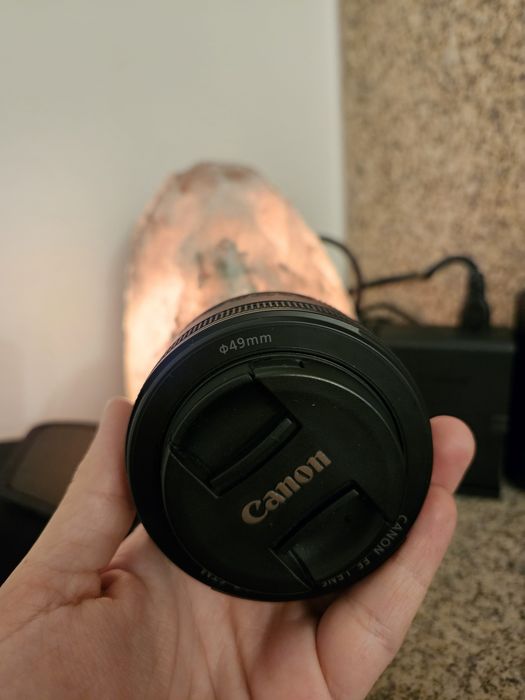 Kit Canon EOS R10 Impecável + Lente 18-150mm + 50mm f/1.8 + Adaptador EF-EOS R + Extras