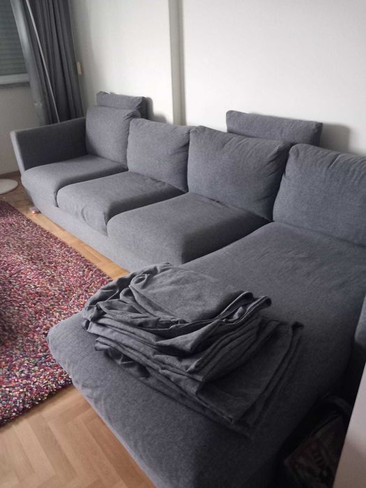 Sofá IKEA de 4 lugares, chaise longue e 2 encostos de cabeça