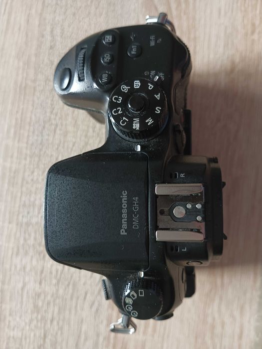 Panasonic Lumix DMC-GH4 body