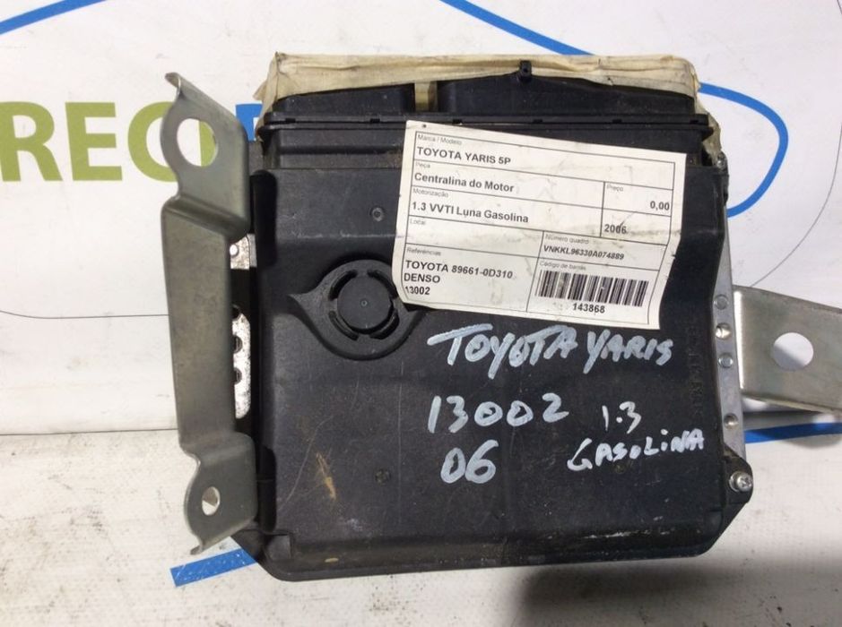 Centralina de motor Toyota Yaris 1.3i ref 89661-0D310
