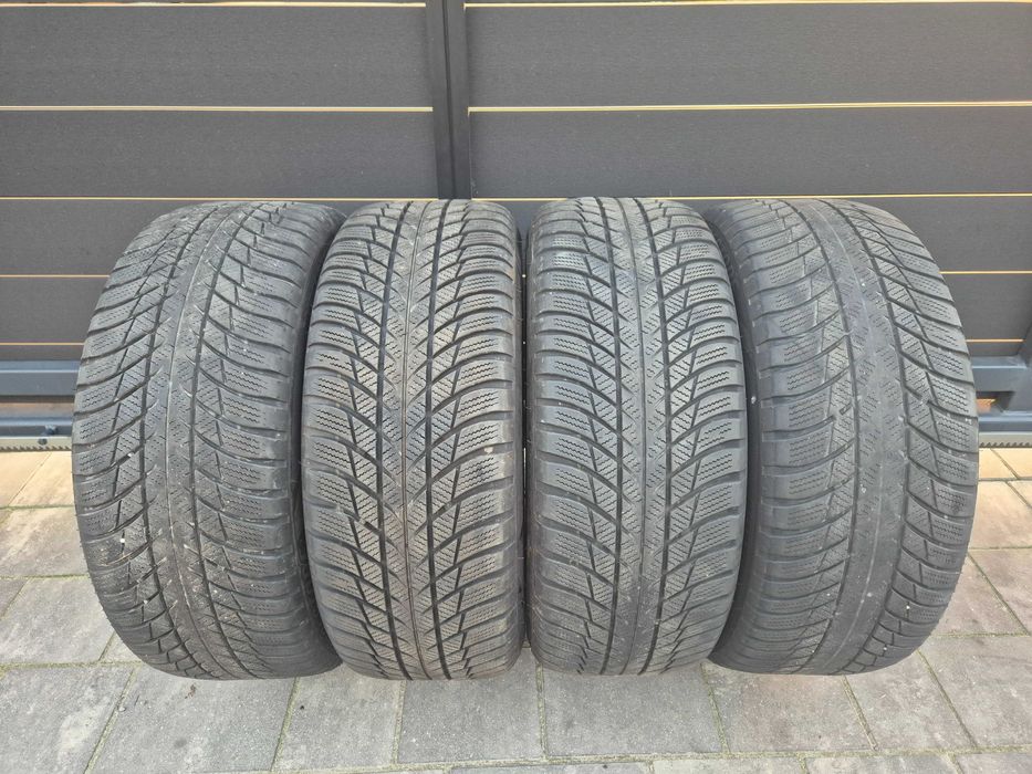 Bridgestone Blizzak LM001 225/50r17 Blizzak LM001 N3935