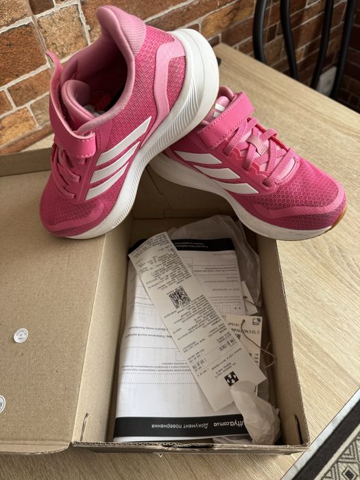 Кросівки для дівчинки adidas