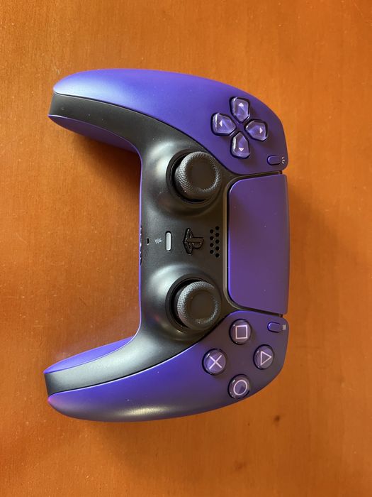Comando PS5 roxo