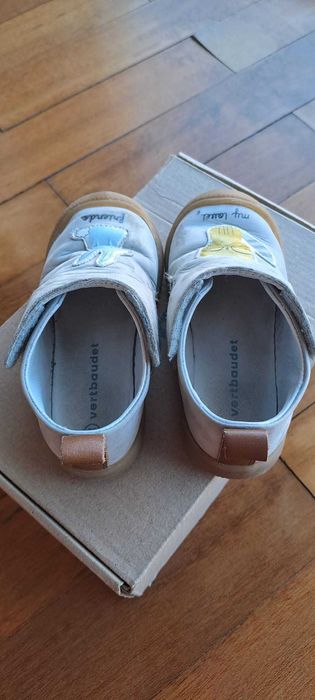 Sapatos Vertbaudet tamanho 21
