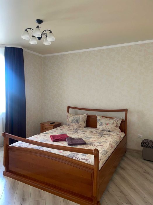 Квартира вільна !Новобудови Люкс класу!р-н ПРОМЕННЯ..Погодинно!