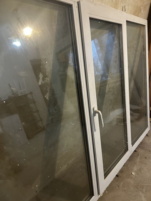 Пластикові вікна і двері вживане