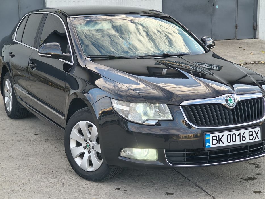 Skoda superb 2012 року
