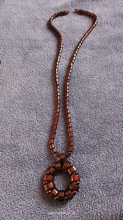 Кольє з гематиту