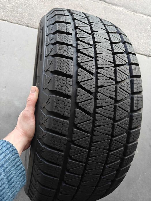 Bridgestone Blizzak DM-V3 R20 285/50 116T 1-2штуки не комплект