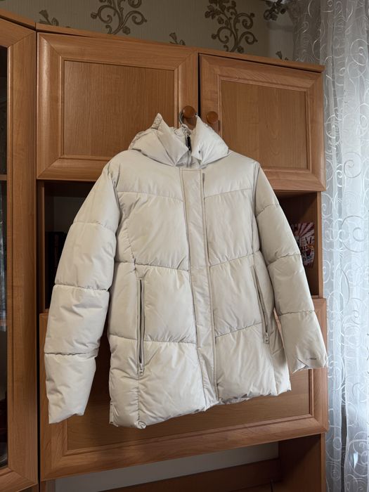 Продам куртку зимову