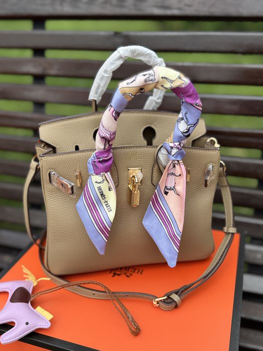 Шкіряна сумка в стилі Hermes Birkin 25 см.