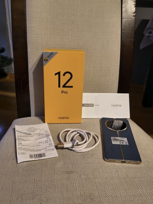 Realmy 12 pro  jak nowy