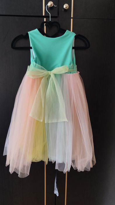 Святкова нарядна сукня  для дівчинки 4-6 Праздничное платье 4-6