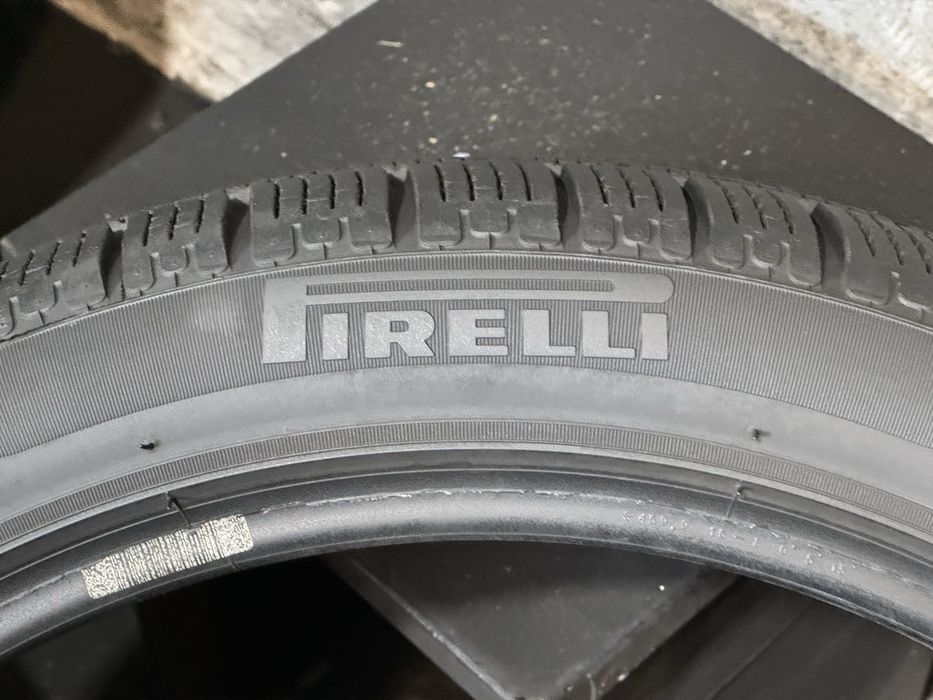 R18 235/40 пара зимових шин Pirelli Winter SottoZero W240 чудовий стан