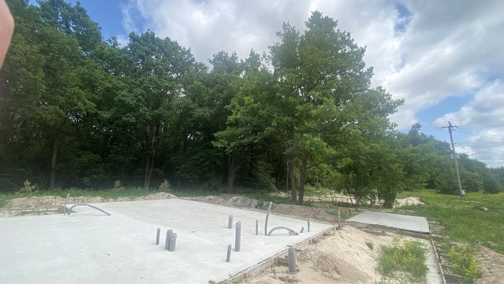 Зем діл 10+10с Полтава біля дамби фундамент комунікаціі на 3 буд річка