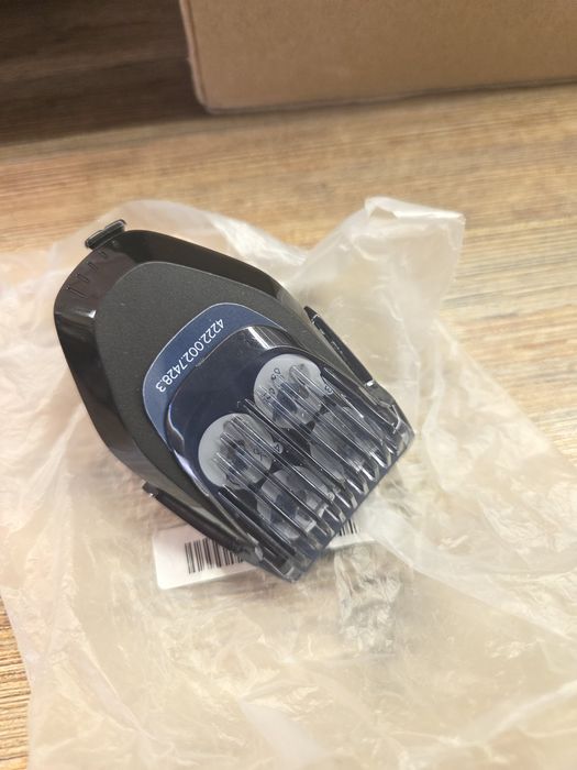 Бритва Philips версія  6600 з додатковими лезами в комплекті