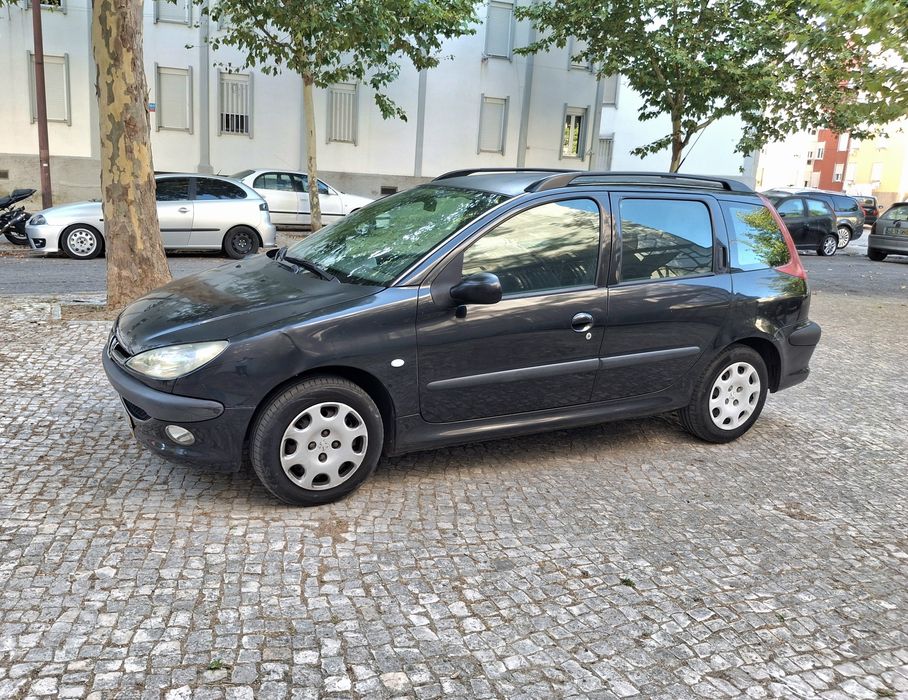 Peugeot 206 1.1i 60cv C/AC Nacional 04
