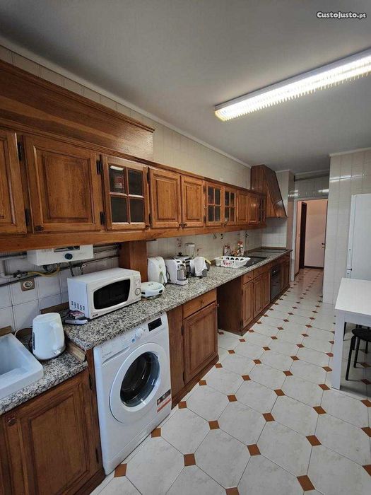quarto para 2 pessoas em apartamento junto ao Bragaparque, Braga