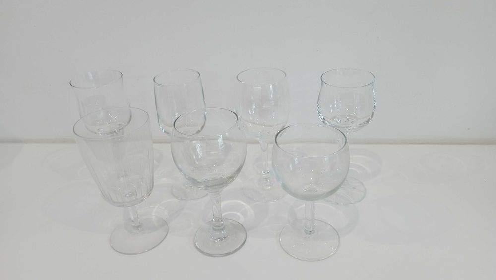 Copos de Vinho em Vidro Transparente | Sete Unidades | Sem Par