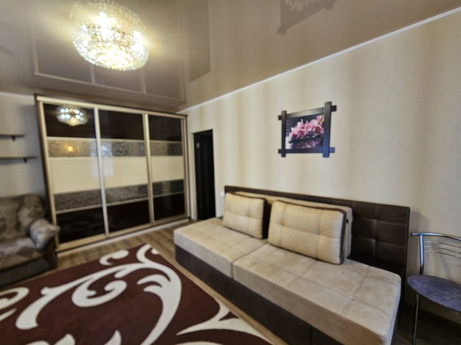 Продам 2-к.кв, с ремонтом, мебелью и техникой, старый  Центр , Рыбасов