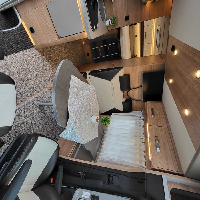Kamper wynajem  VIP 4*MERCEDES* Bogate Wyposażenie Camper Kampera
