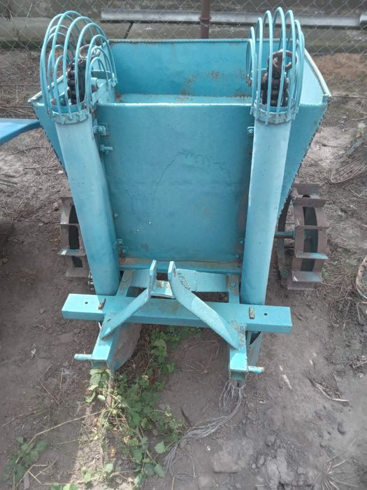 Продам хтз т 012