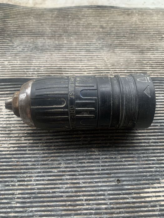 Патрон перфоратооа Bosh