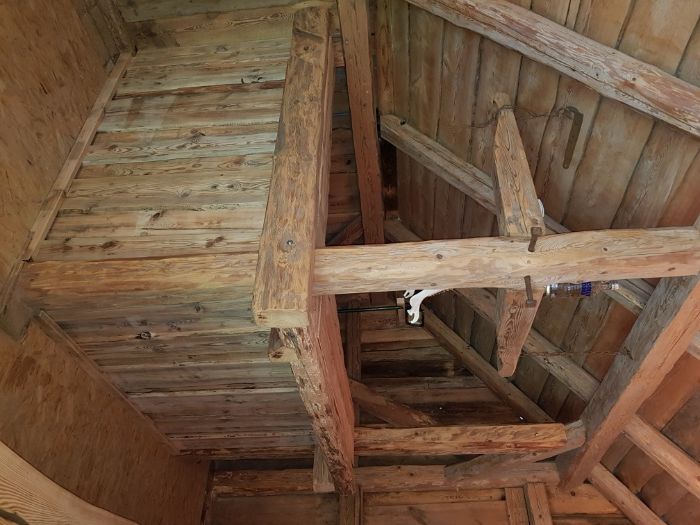 Renowacja starych pomieszczeń (stodoła, obora), meble