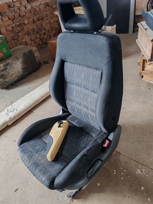 Переднє сидіння  Volkswagen Sharan, Ford Galaxy, Seat Ahambra