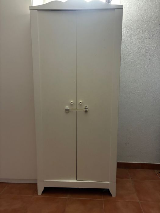 Roupeiro de criança