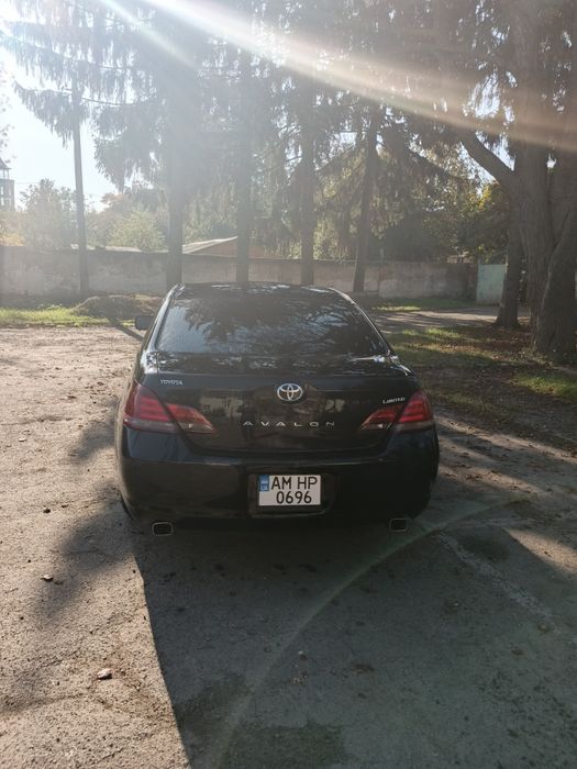 Продам Toyota Avalon 2008  3.5