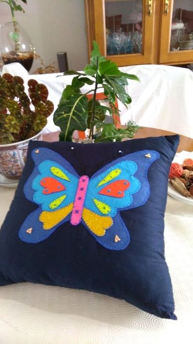 Almofada Bethacare Borboleta em azul escuro