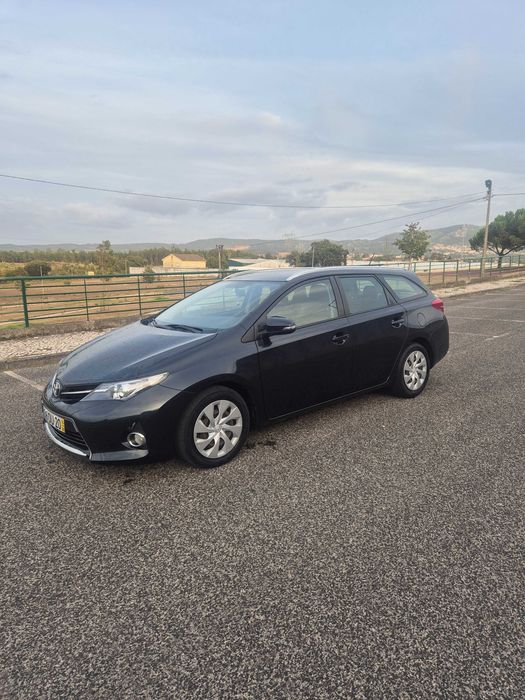 Toyota Auris Touring — photo 2