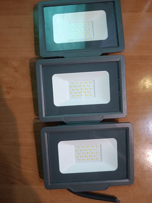 Zestaw naświetlać Led 20w IP65 /10w