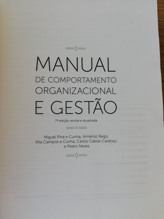 Manual de Comportamento Organizacional e Gestão