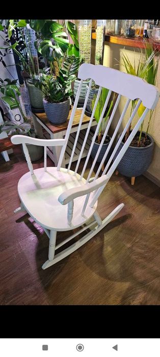 Fotel bujany drewniany