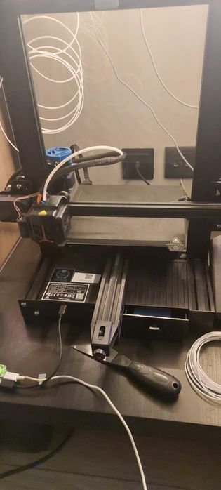 Creality Ender-3 V2 Neo como novo