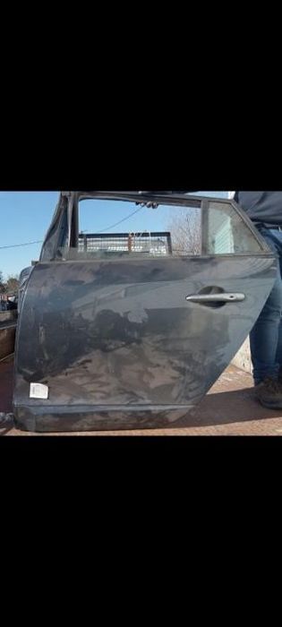 PORTA TRAS ESQUERDA RENAULT MEGANE III SW