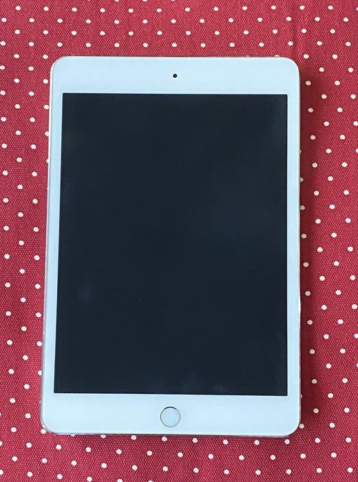 Apple iPad mini 4