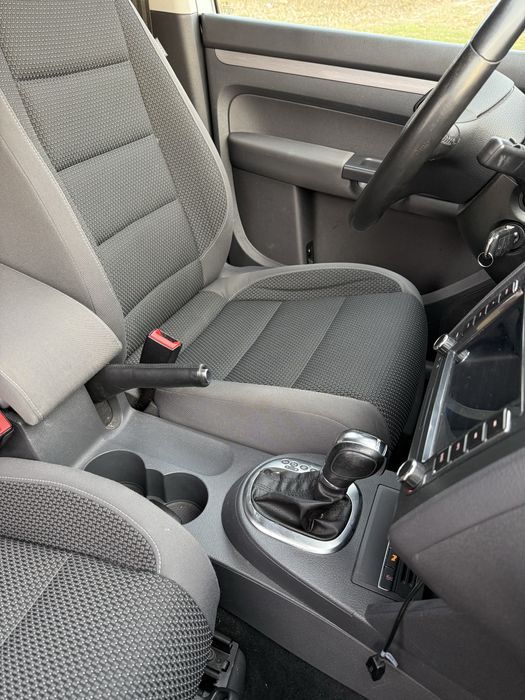 Touran 2011 1.4 TSI автомат