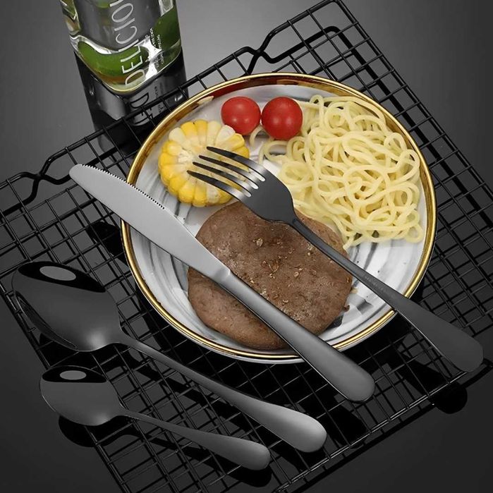 Talheres Pretos em Aço Inoxidável