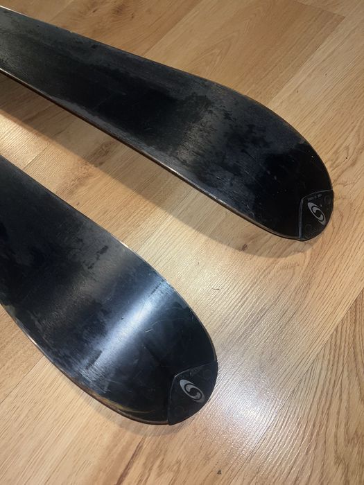 Używane narty Salomon