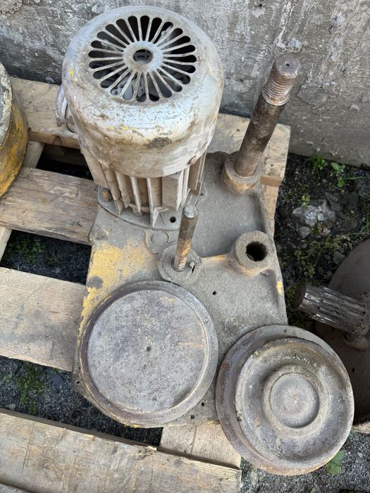 Продам тележки передвижения  на тельфер 5 тонн