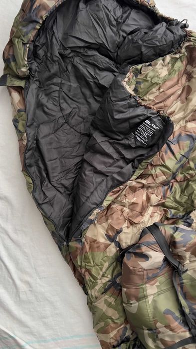 Спальник Mil-Tec кокон спальний мішок woodland двошаровий зимовий