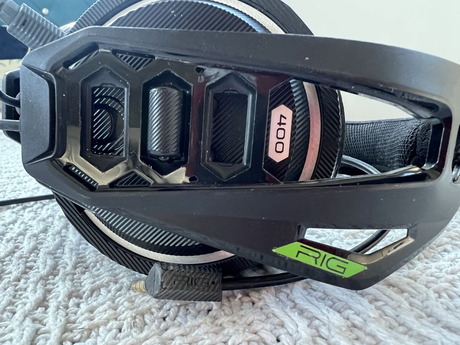 przewodowe z mikrofonem Plantronics RIG 400 Nauszne czarne