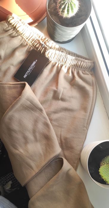 Джогери на флісі PrettyLittleThing