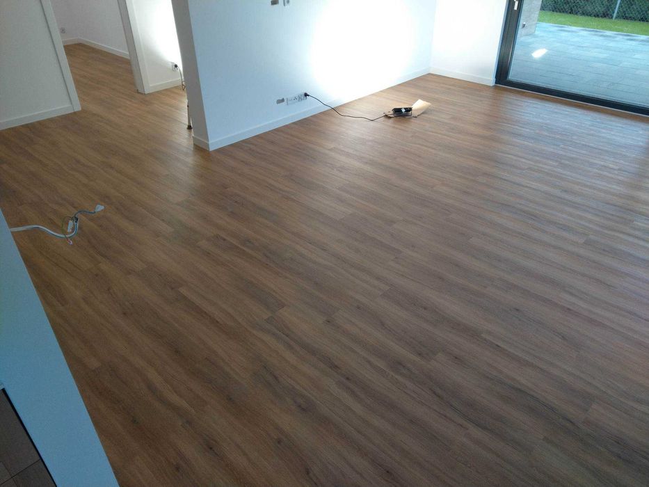 Montaż Glazury , Usługi Hydrauliczne, Remonty , Montaż podłóg