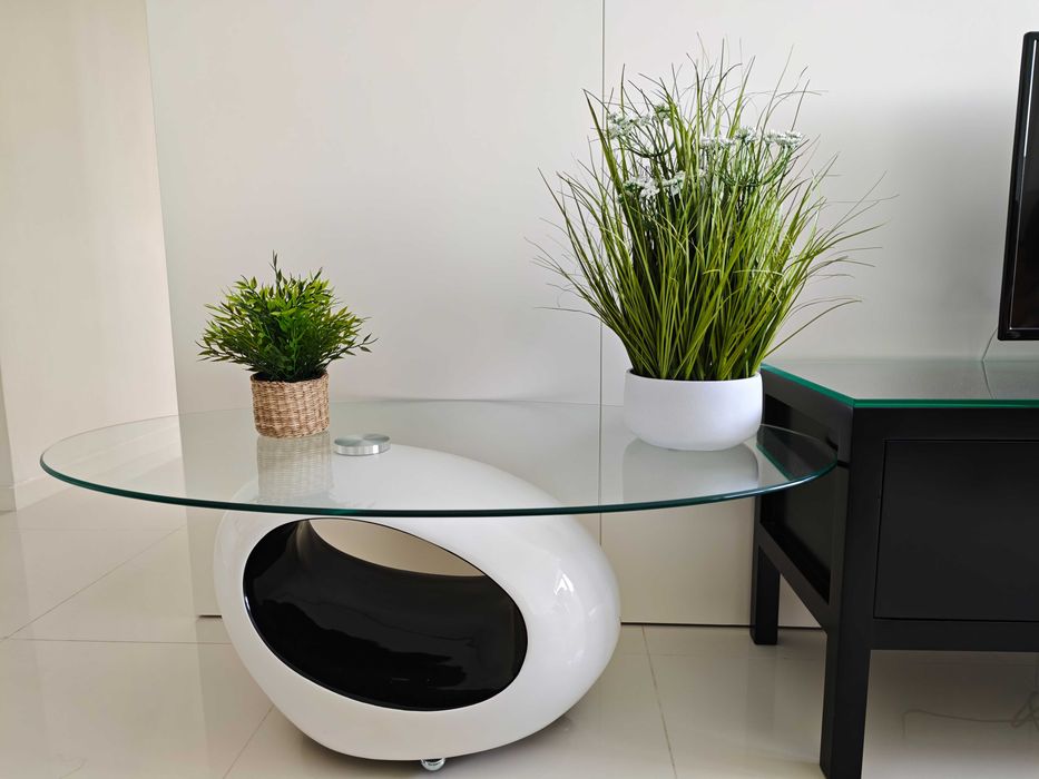 Móvel Sala Branco e Preto